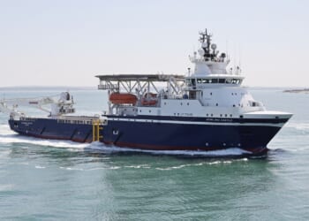 The HMS Stirling Castle at sea.