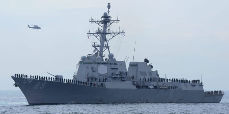 United States Navy USS Mustin (DDG-89), Arleigh Burke-class destroyer.