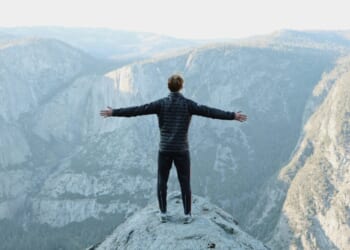 Using Virtues to Overcome Your Vices: On Fear, Courage, and Gratitude