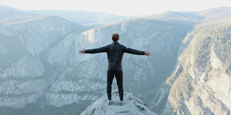 Using Virtues to Overcome Your Vices: On Fear, Courage, and Gratitude