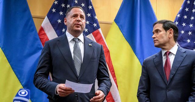 Zelensky Sacks Chief of Staff Hours After Anti-Corruption Police Raid