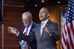 'Wrong Track' Electorate Is Giving Democrats an Edge