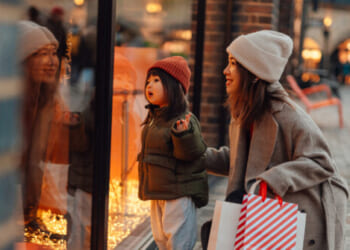 Holiday Shopping Boom Defies Gloomy Consumer Surveys