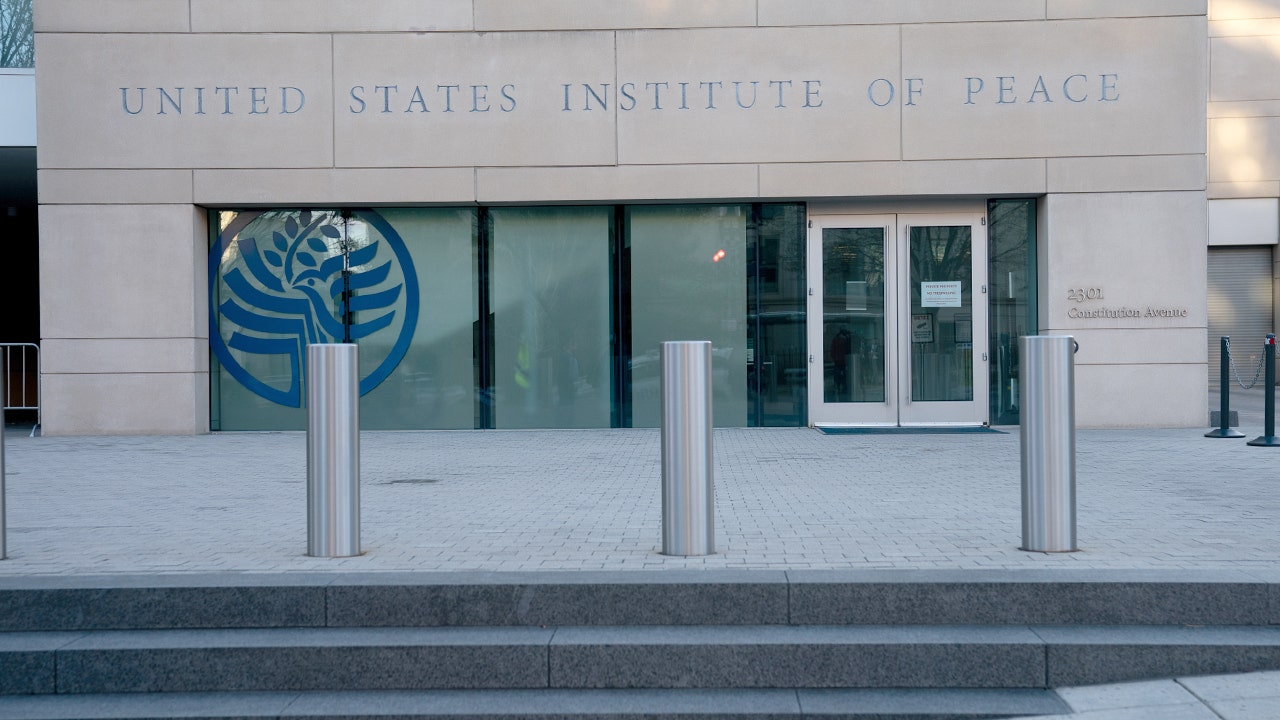 Trump hosts 'Washington Accords' Rwanda-Congo peace deal signing, vows US rare earths purchases