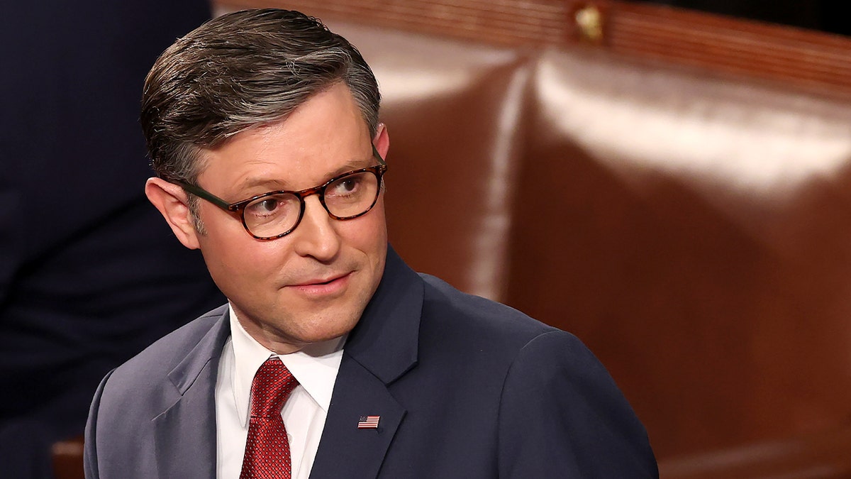 The House Speaker enters the chamber as the new Congress convenes and leadership negotiations intensify.