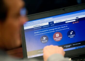 Obamacare sending money to dead, fake and incomplete accounts, GAO says