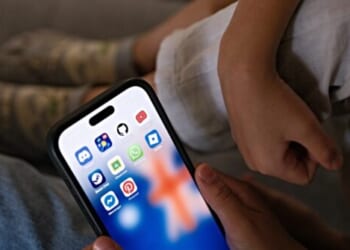 Australia's Social Media Shutdown for Under-16's Takes Effect