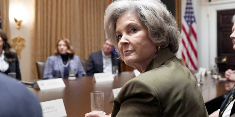 White House chief of staff Susie Wiles says Trump to campaign ahead of midterms