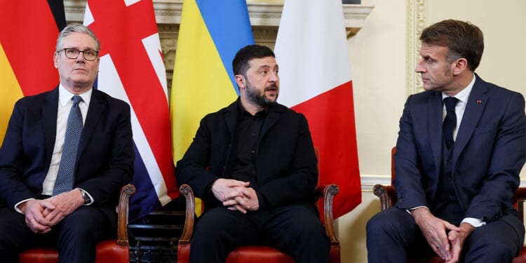 Zelenskyy rejects ceding Ukraine territory, complicates Trump peace plan