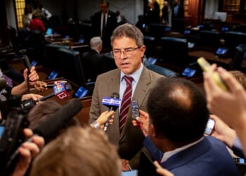 Trump warns Indiana GOP leader over redistricting plan for House seats