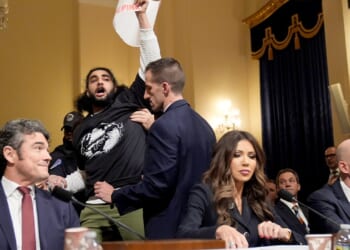 Top 5 moments: Noem clashes with Dems in fiery hearing on threats against US