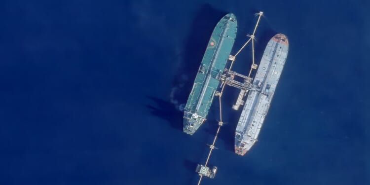 US seizes Venezuelan oil tanker, White House confirms oil seizure plans