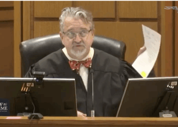 Sen. Ron Johnson Asks DOJ To Investigate Judge Accused Of Misconduct In Trump Lawyers’ Trial