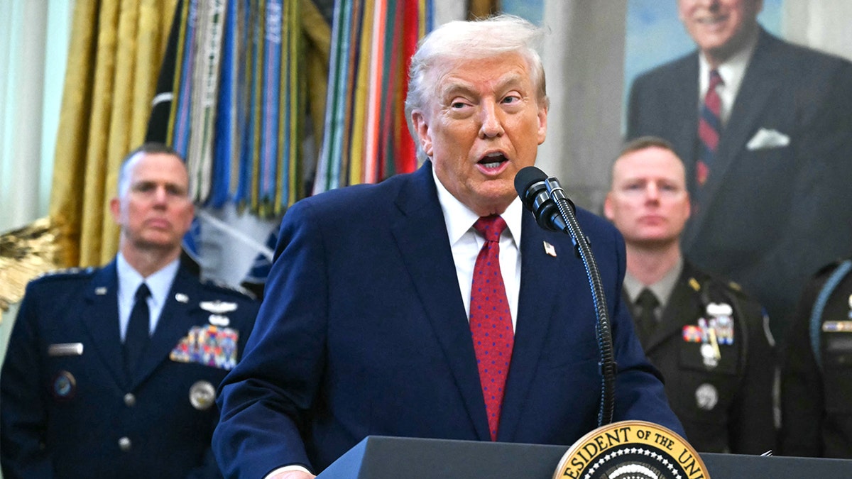 Donald Trump speaks in Oval Office