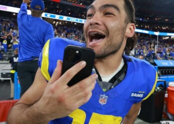 LA Rams star apologizes for agreeing to perform offensive gesture in touchdown dance