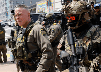 AmericaFest crowd backs ICE in hometowns as Democrats resist agents