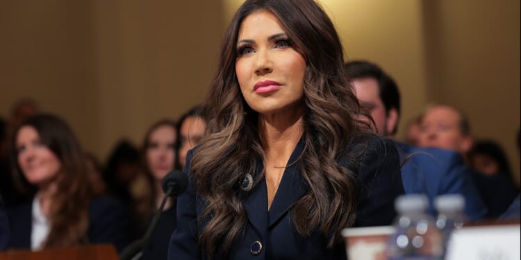 DHS: 2.5 million illegal immigrants left US under President Donald Trump