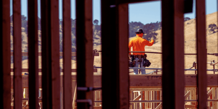 Hassett says Trump administration preparing big plan to address housing