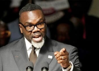 Chicago mayor Brandon Johnson may veto 2026 budget, risking shutdown