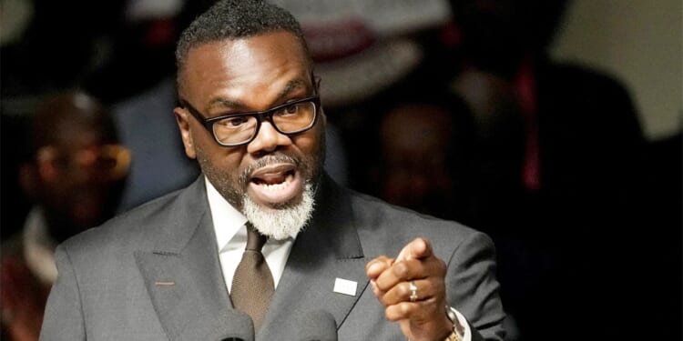 Chicago mayor Brandon Johnson may veto 2026 budget, risking shutdown