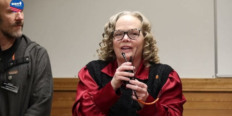 Minnesota Dem Tearfully Apologizes To Somalians After They Were Busted Stealing $9 Billion