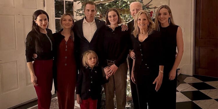 Biden Christmas Eve family photo sparks online criticism and backlash