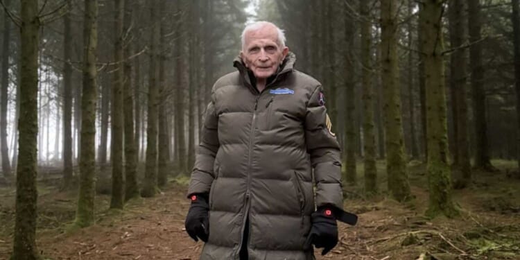 WWII veteran honored with victory medal during 'very emotional' return to Battle of the Bulge