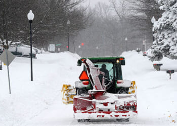 40M Brace for Winter Storm Fast Approaching Midwest, Northeast