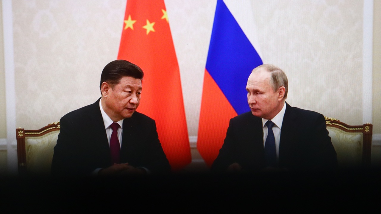 A meeting between Vladimir Putin and Xi Jinping.