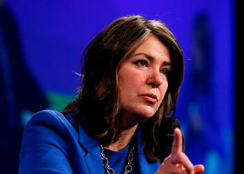 Alberta Premier Danielle Smith Ready to Ship Oil Through U.S. to Pacific Buyers