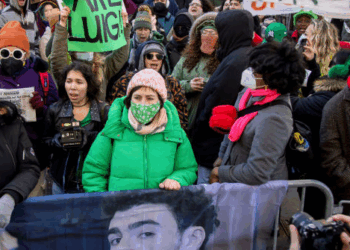 Alleged Assassin Gets ‘Cougars for Luigi Mangione’ Fan Club