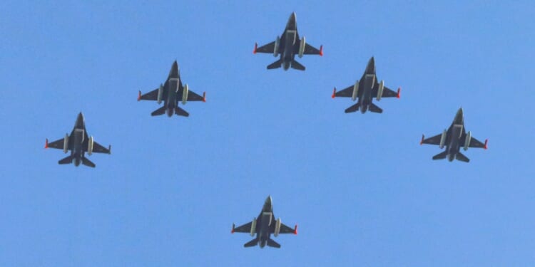 An Argentine Air Force F-16 flyover.