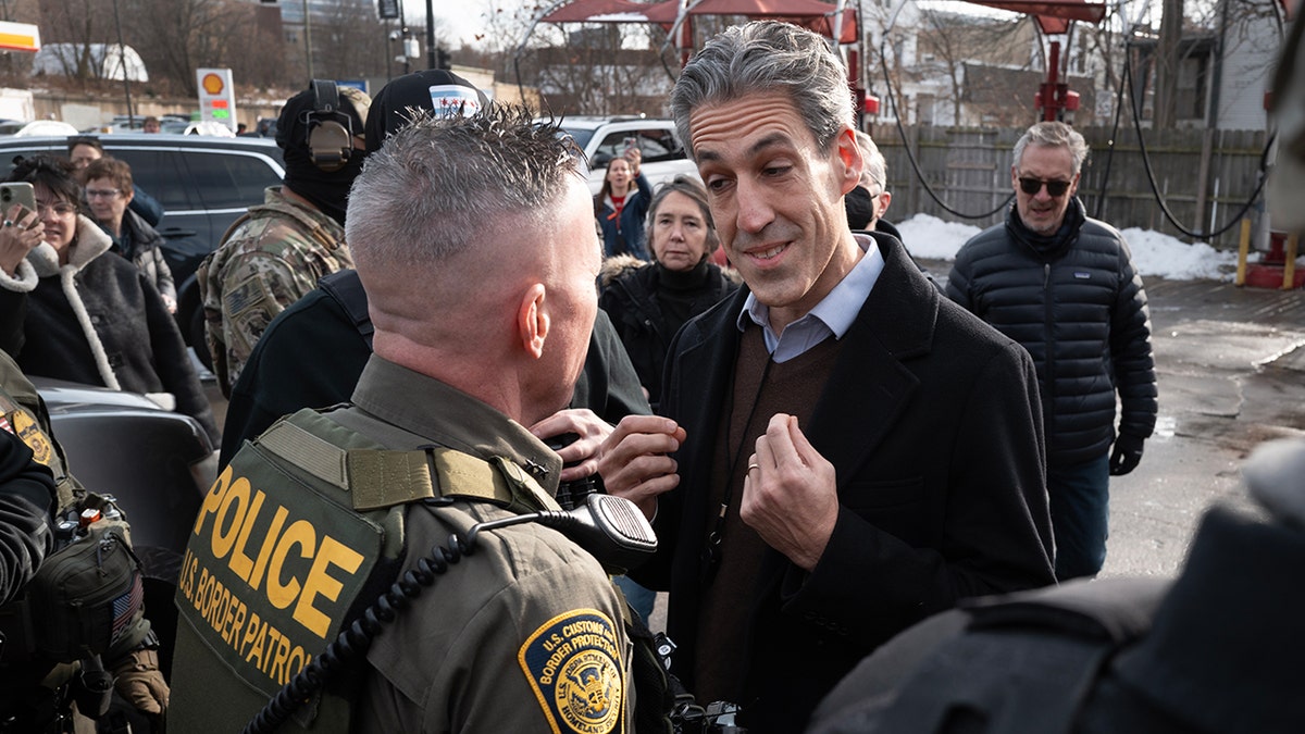 Border Patrol Chief Gregory Bovino confronted by Evanston Mayor Daniel Biss