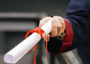 Education Dept. Updates FAFSA Loan Applications to Disclose Graduates' Average Earnings Before Students Take On Debt