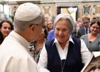 Pope Leo speaking with Sister Norma