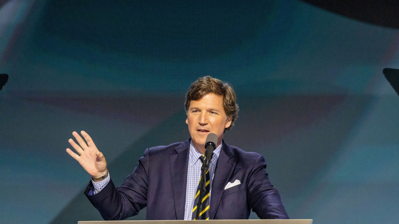 Tucker Carlson addresses addresses CPAC.