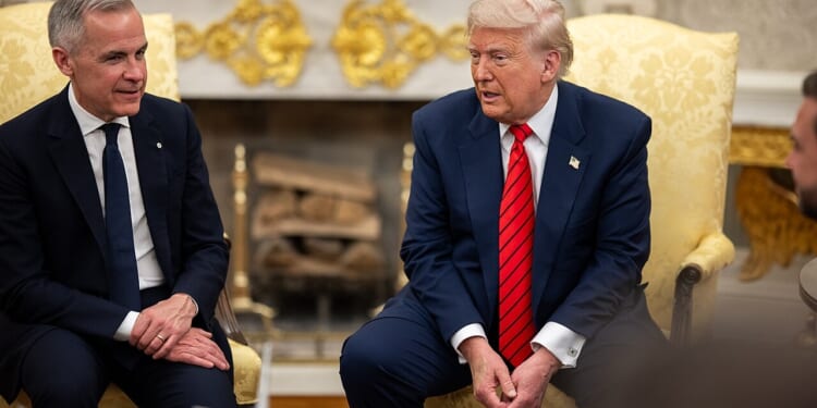 Donald Trump and Mark Carney in the Oval Office.