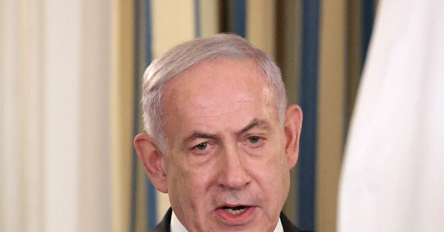 Israel’s Netanyahu Accuses Australian PM of 'Emboldening' Antisemitism After Terror Attack