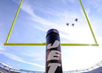 Jets Fan at Center of Kicking Controversy Missed from 30-Yards Out