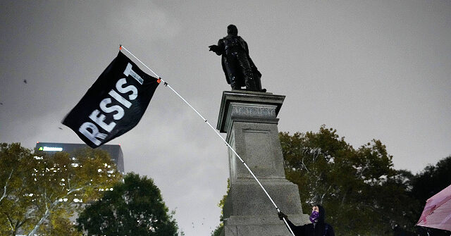 Journalist Assaulted by Anti-Immigration-Enforcement Thugs in New Orleans