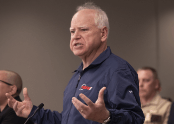 Minnesota GOP lawmaker Robbins challenges Walz over billions in fraud