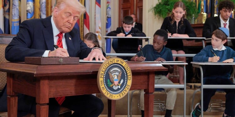 Parents gain new weapon against schools hiding student gender transitions