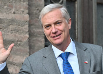 Polls Show Conservative Kast a Favorite Against Communist for President