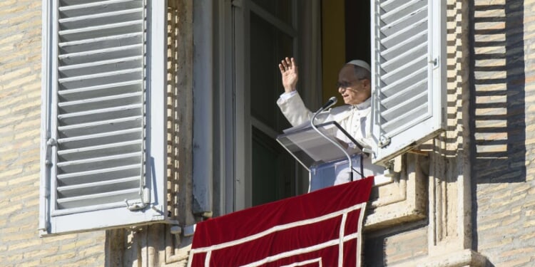 Pope Leo XIV sends 3 truckloads of humanitarian aid to Ukraine – Catholic World Report