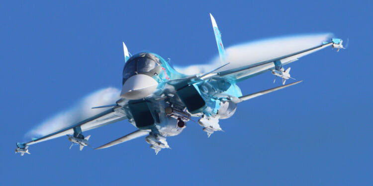 A Sukhoi Su-34 of the Russian Air Force performing a demonstration flight in Zhukovsky during the MAKS-2015 airshow.