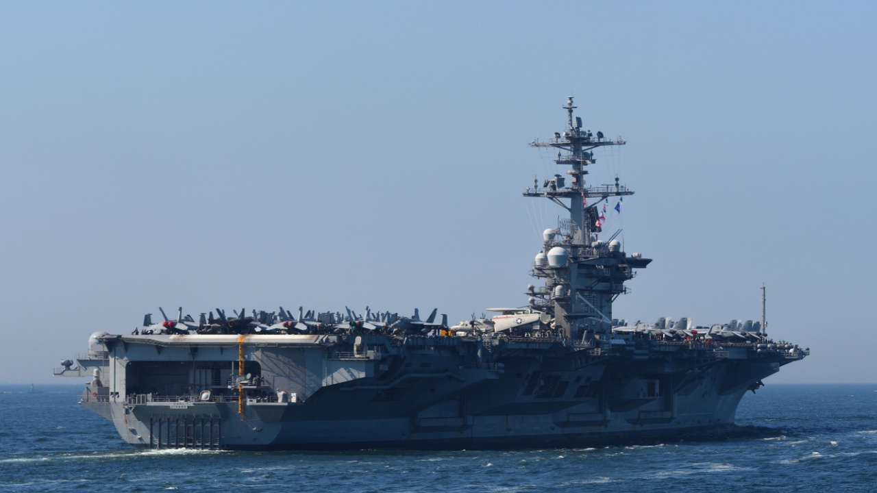 United States Navy USS Carl Vinson (CVN-70), Nimitz-class aircraft carrier.