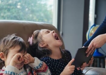 World Watches Anxiously as Australia Kicks Children Off of Social Media