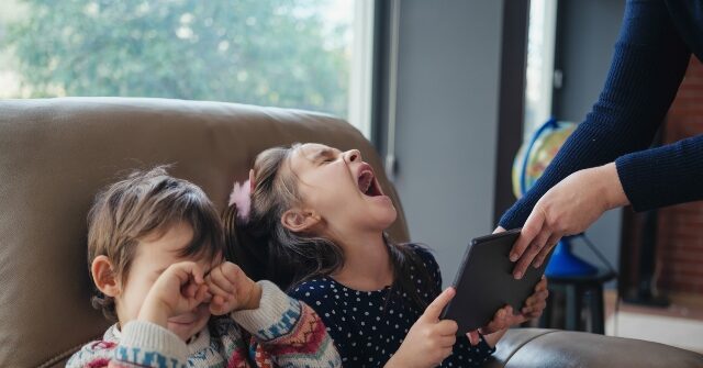 World Watches Anxiously as Australia Kicks Children Off of Social Media