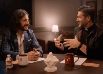Actor Jonathan Roumie, known for his role as Jesus in “The Chosen,” and Father Mike Schmitz, known for the “Bible in a Year” podcast, sit down for an in-depth interview. Credit: Ascension Presents