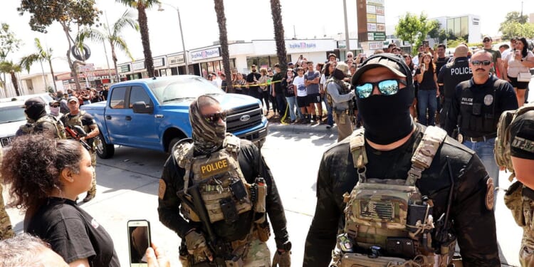 California senator corrected on federal immigration officer mask ban